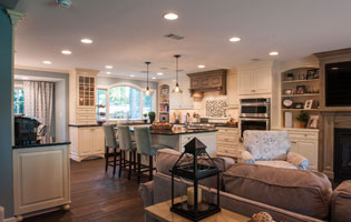 Kitchen Family Area
